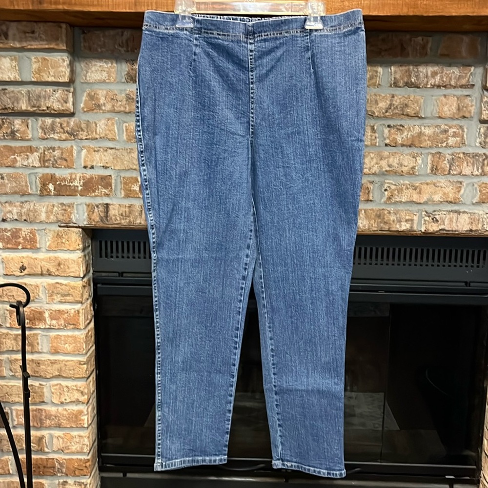 NWOT White Stag stretch jeans